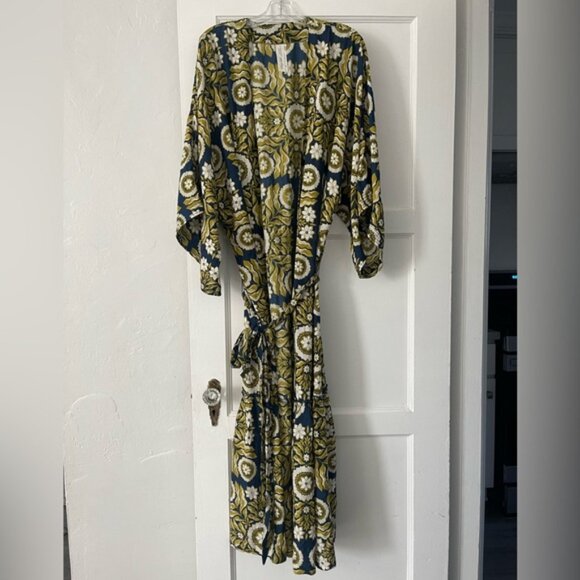 Anthropologie Kenzie parrot printed robe size M/L - Picture 4 of 11